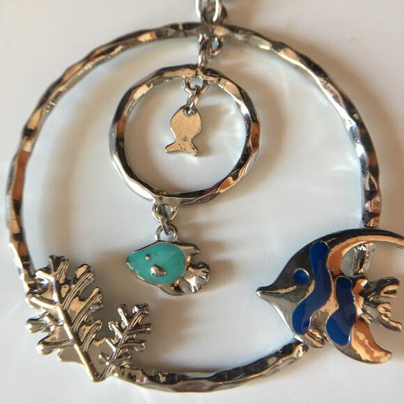 Fish tank alert! Angelfish dramatic circle statement earrings - Picture 5 of 8